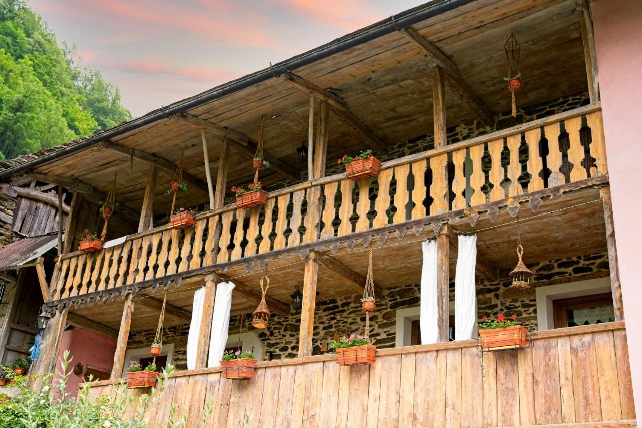 Shanty Calasca-Castiglione Bagian luar foto